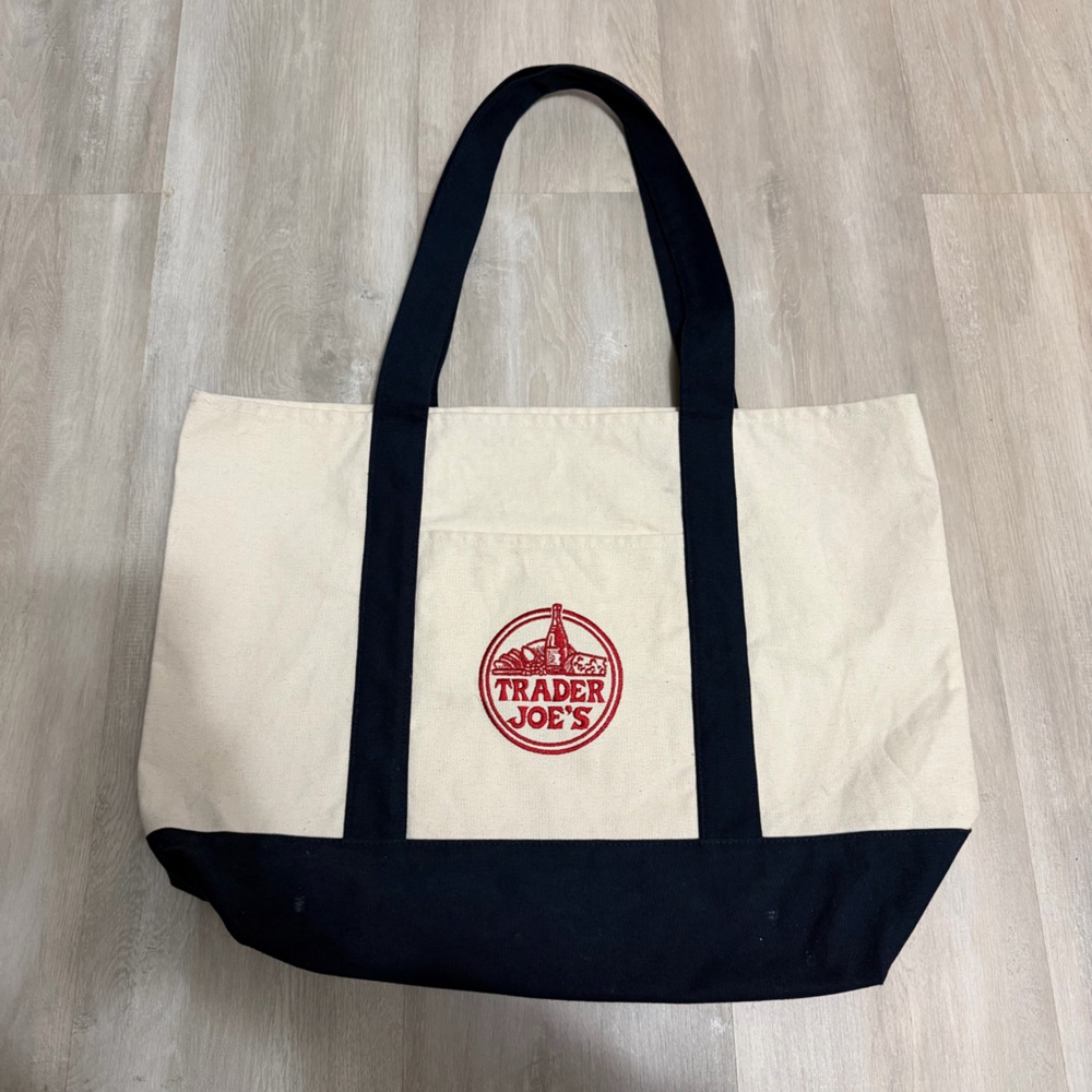 TRADER JOE’S LARGE TOTE BAG